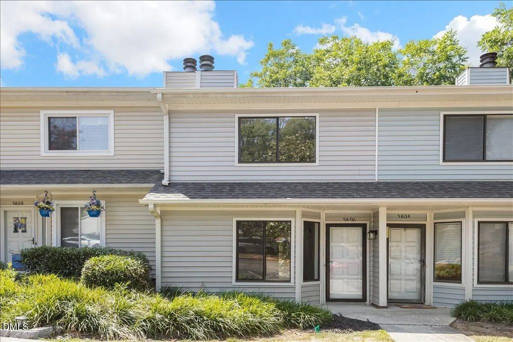 5806 Shady Grove Circle, Raleigh