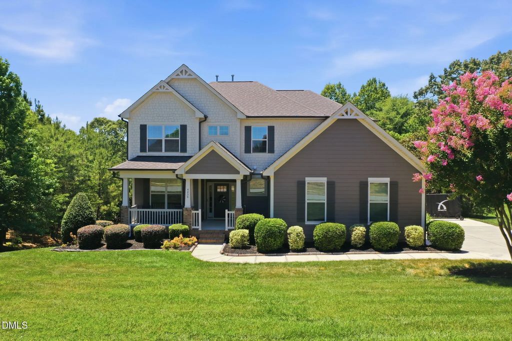 4458 Bonnie Loch Drive, Burlington