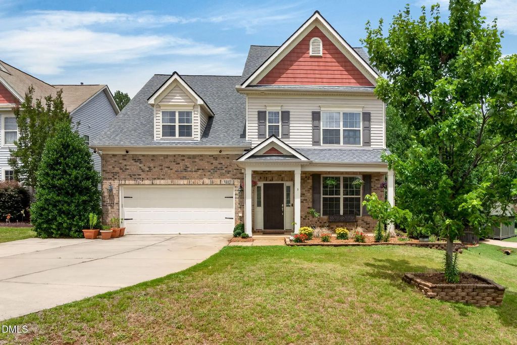 5 E Smoketree Court, Clayton