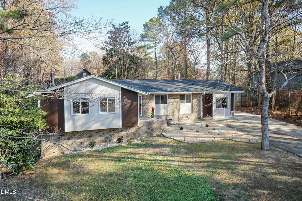 5829 Sandstone Drive, Durham