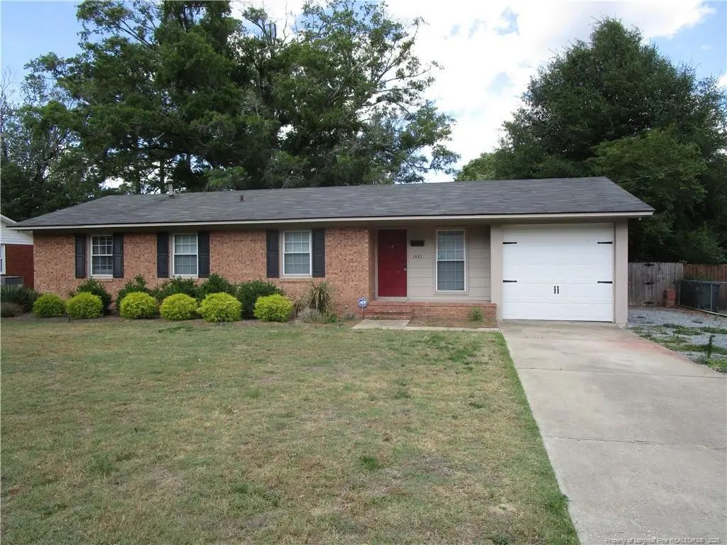1421 Berkshire Road, Fayetteville