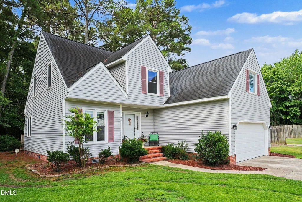 104 Dwight Street, Goldsboro