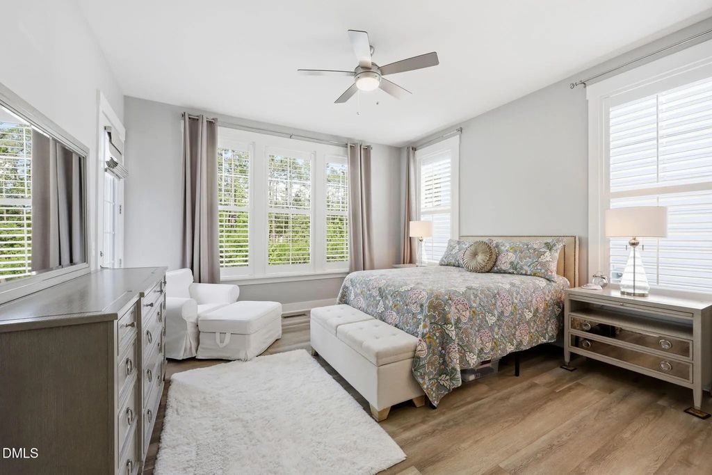 129 Treeline Court, Holly Springs