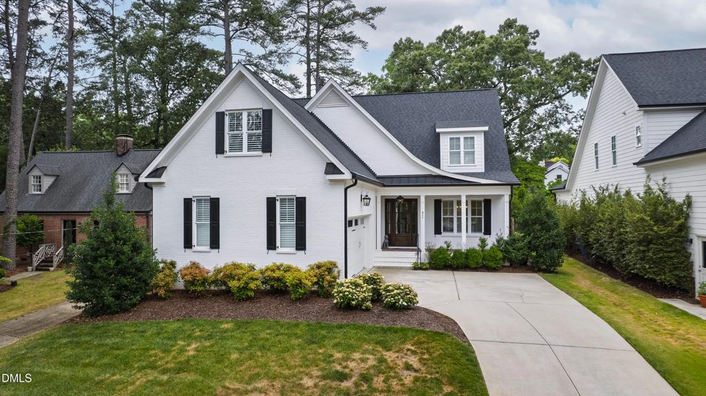 911 Canterbury Road, Raleigh