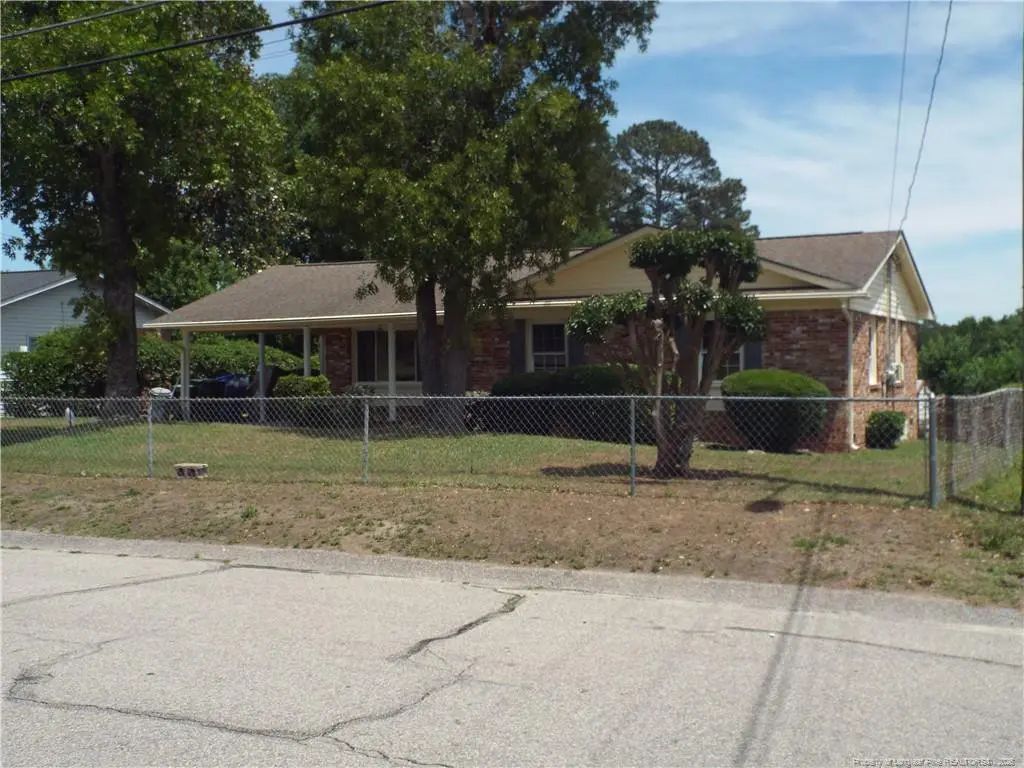 1909 Ashton Road, Fayetteville