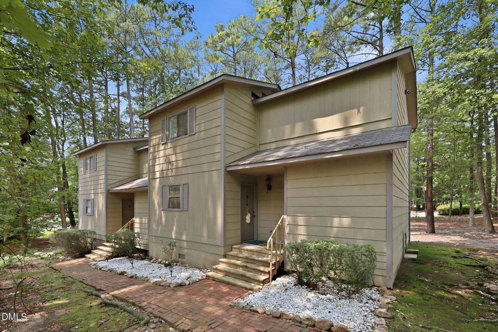7413 Leesville Road, Raleigh