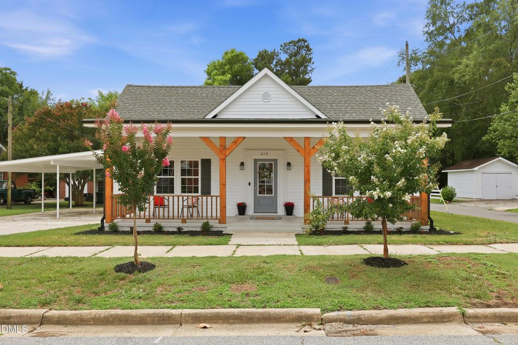213 W Parrish Drive, Benson
