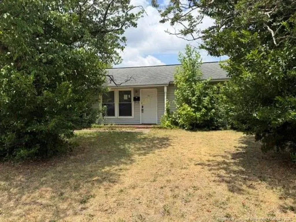 412 Buie Court, Fayetteville