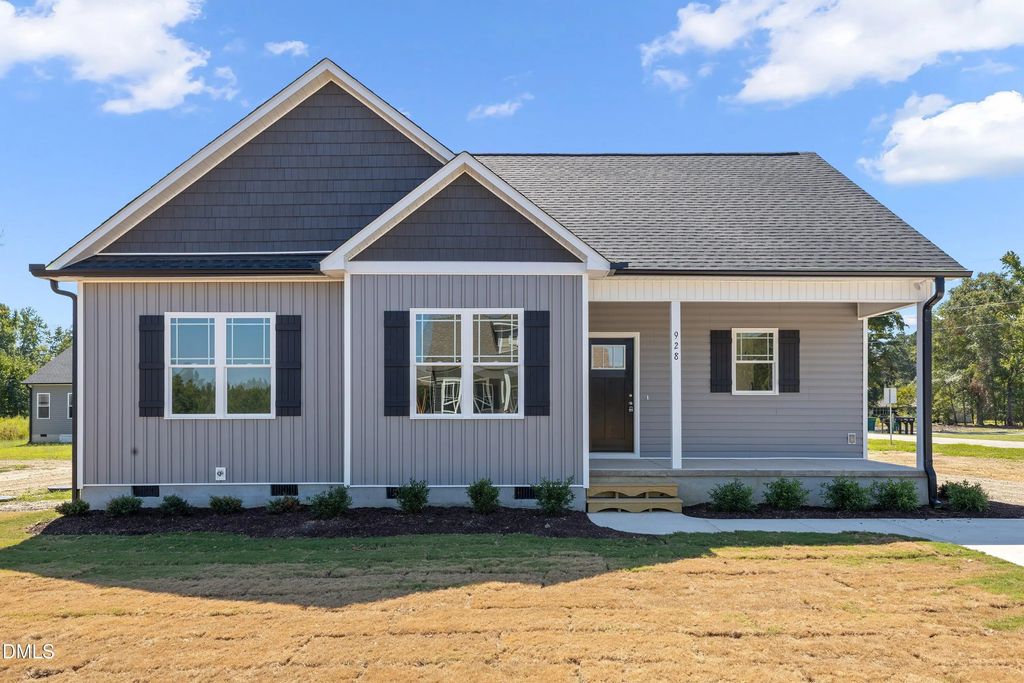 928 Micro Road W, Selma