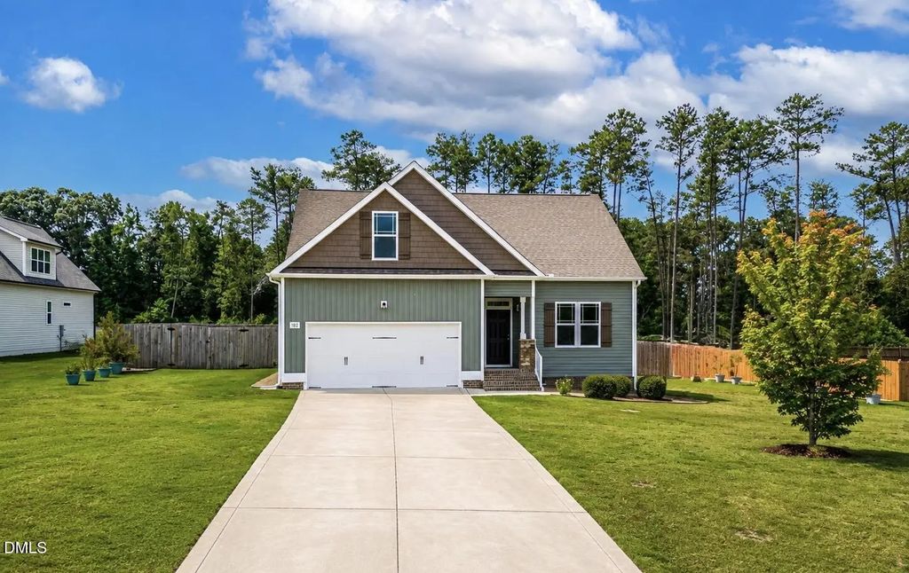 102 Regal Pond Drive, Angier