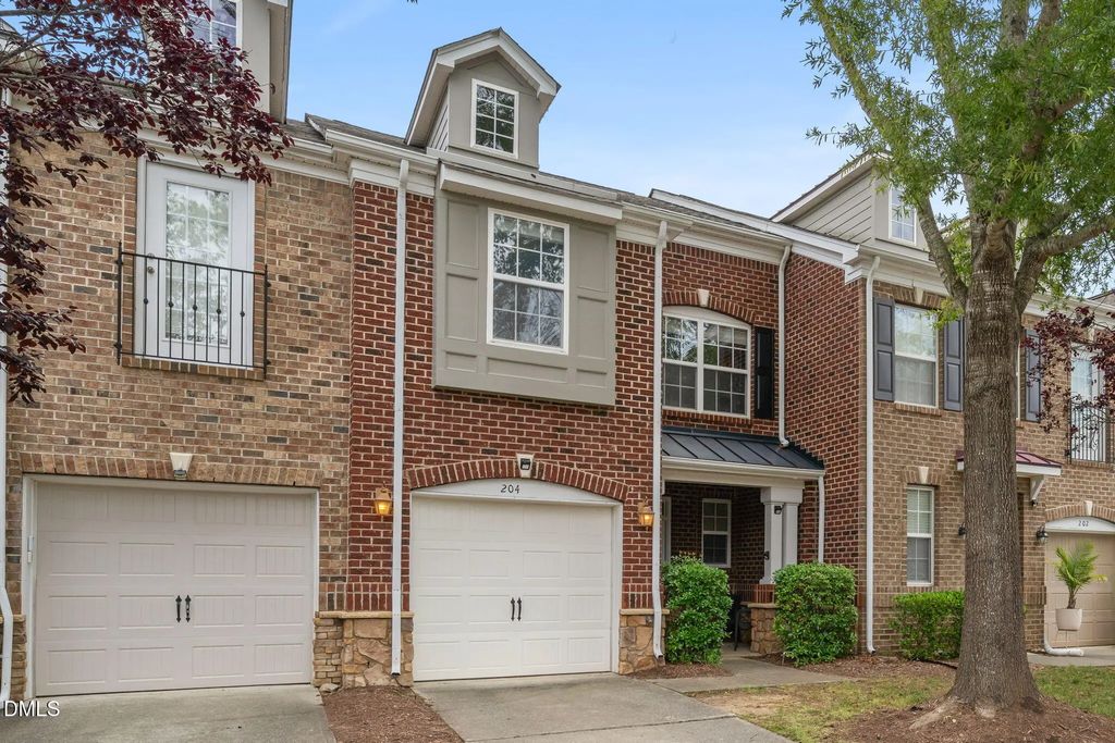 204 Lone Star Way, Cary