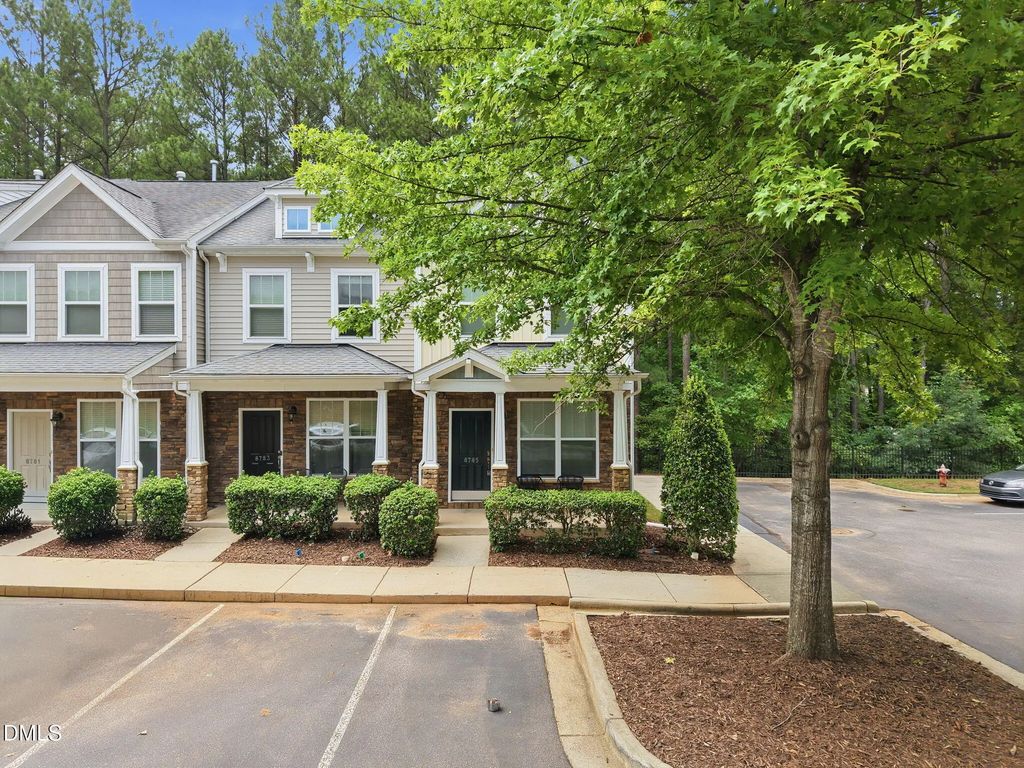 8785 Cypress Grove Run, Raleigh