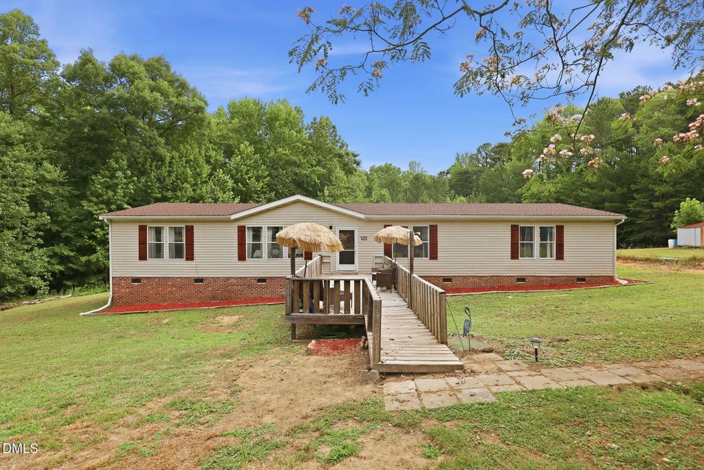 5218 Divine Lane, Mebane