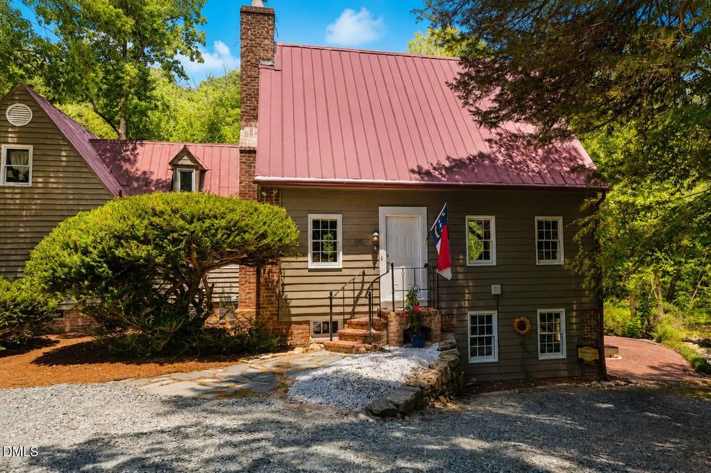 180 Hobbs Road, Pittsboro