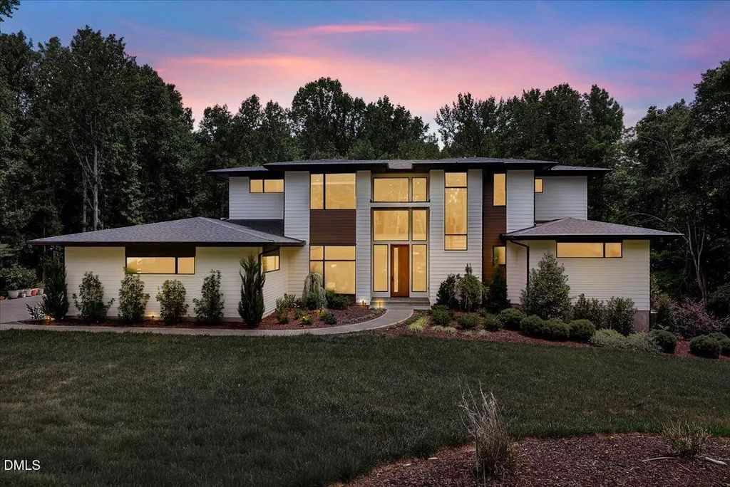 196 Mountaintop Circle, Pittsboro