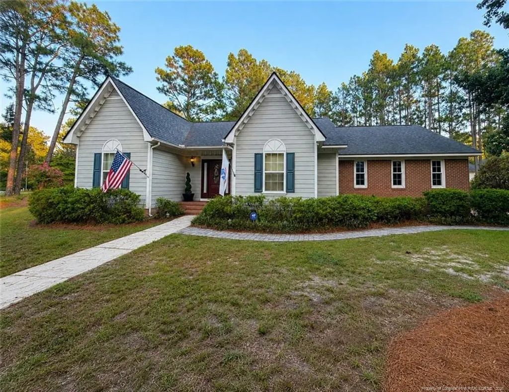6463 Windy Creek Way, Fayetteville