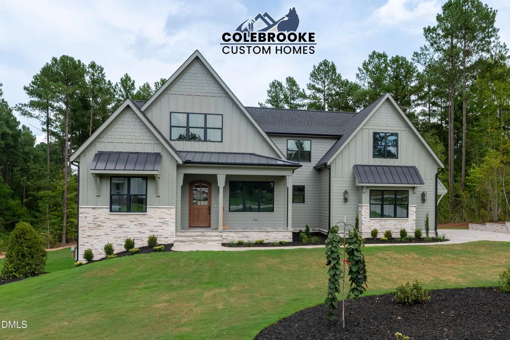 230 Whistlers Cove, Louisburg