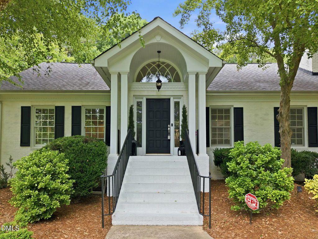 5516 Den Heider Way, Raleigh