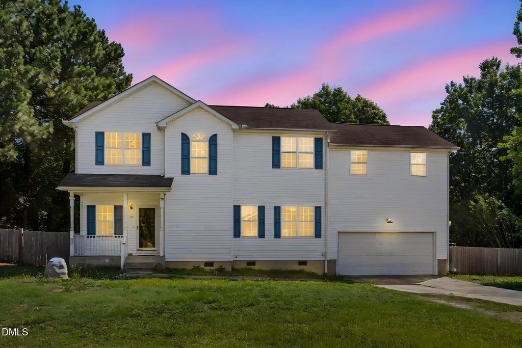20 Greenleaf Court, Louisburg