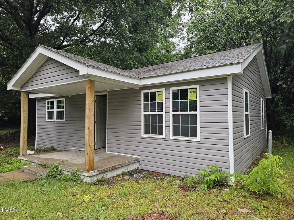 109 Raynor Street, Goldsboro