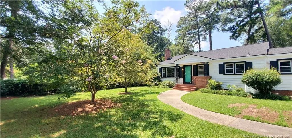 1432 Pine Valley Loop, Fayetteville