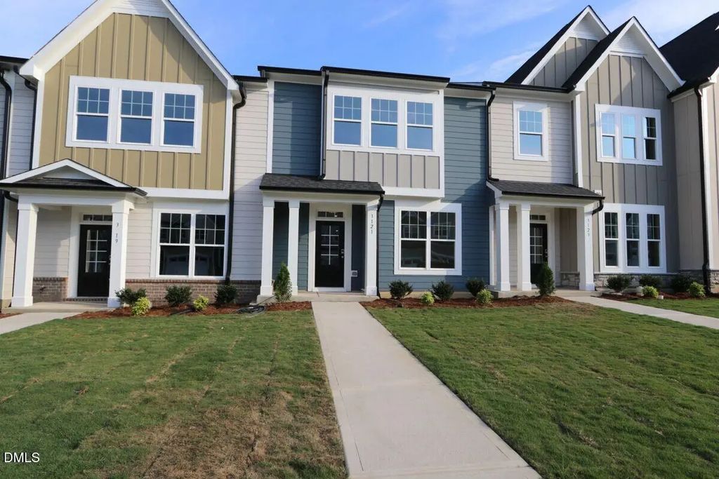 3121 Cathedral Comb Drive, Apex