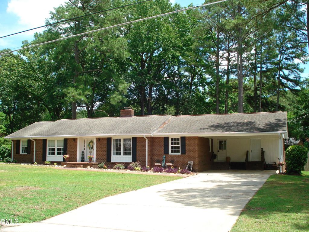 1502 Wellons Avenue, Dunn