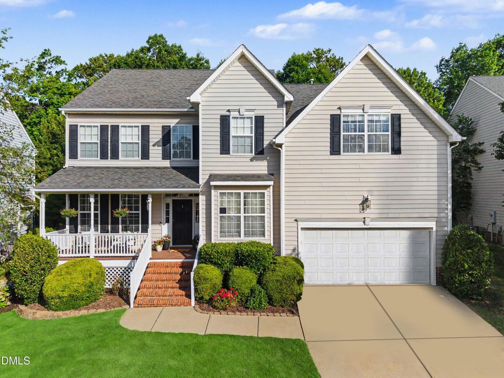 144 Sudano Court, Holly Springs