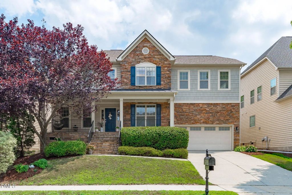 1032 Pueblo Ridge Place, Cary