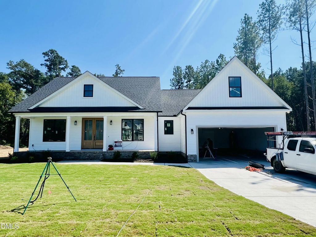 175 Hillstead Way, Smithfield