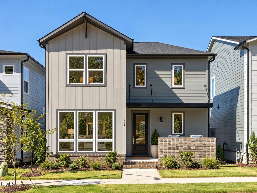 402 North Village Parkway, Pittsboro
