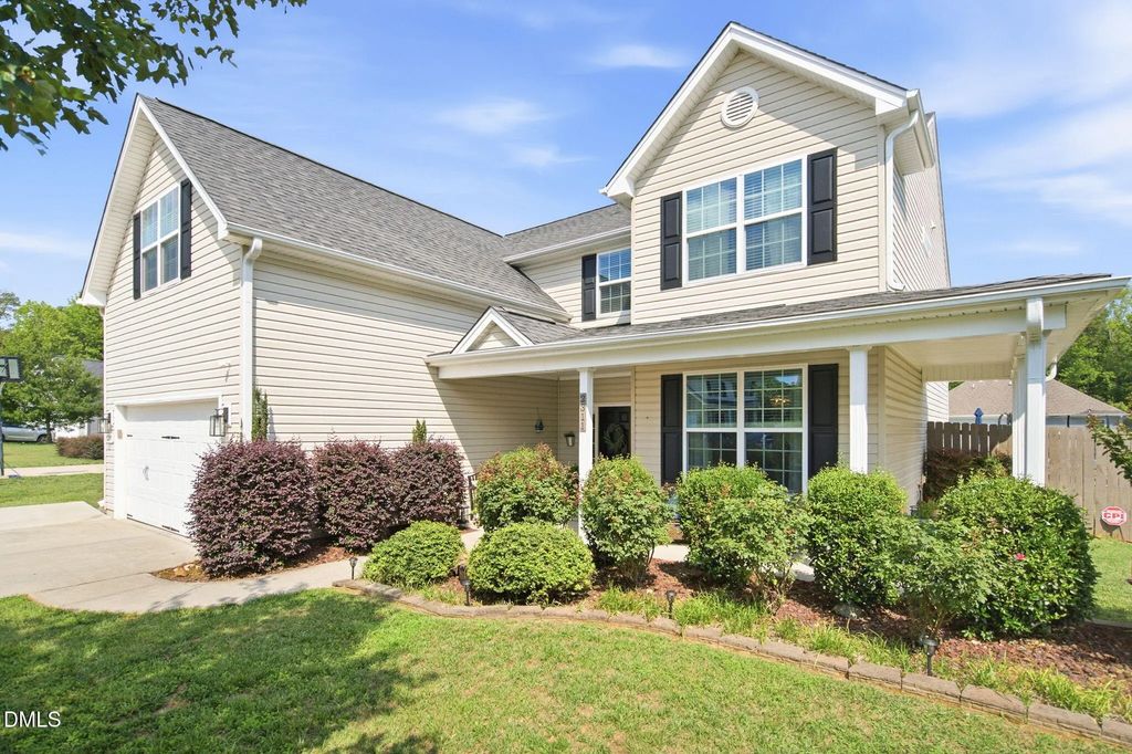 2311 Primrose Court, Elon