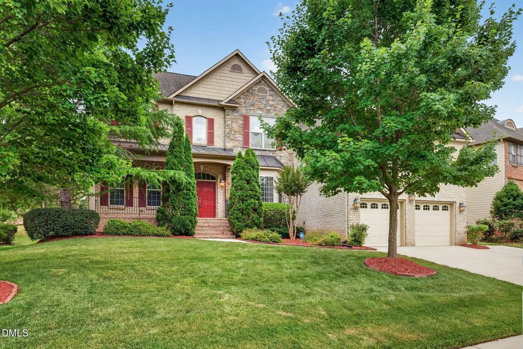 1049 Kennicott Avenue, Cary