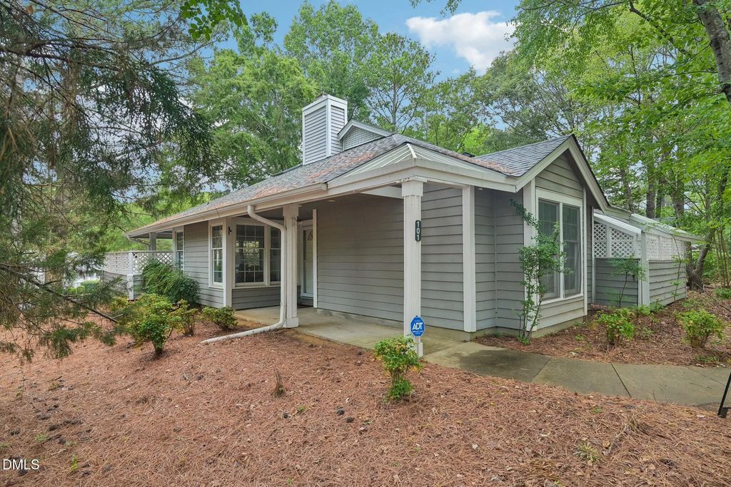 101 White Oak Way, Chapel Hill
