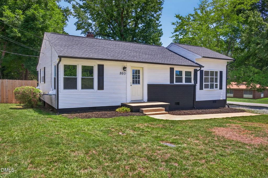 803 Oakley Street, Graham