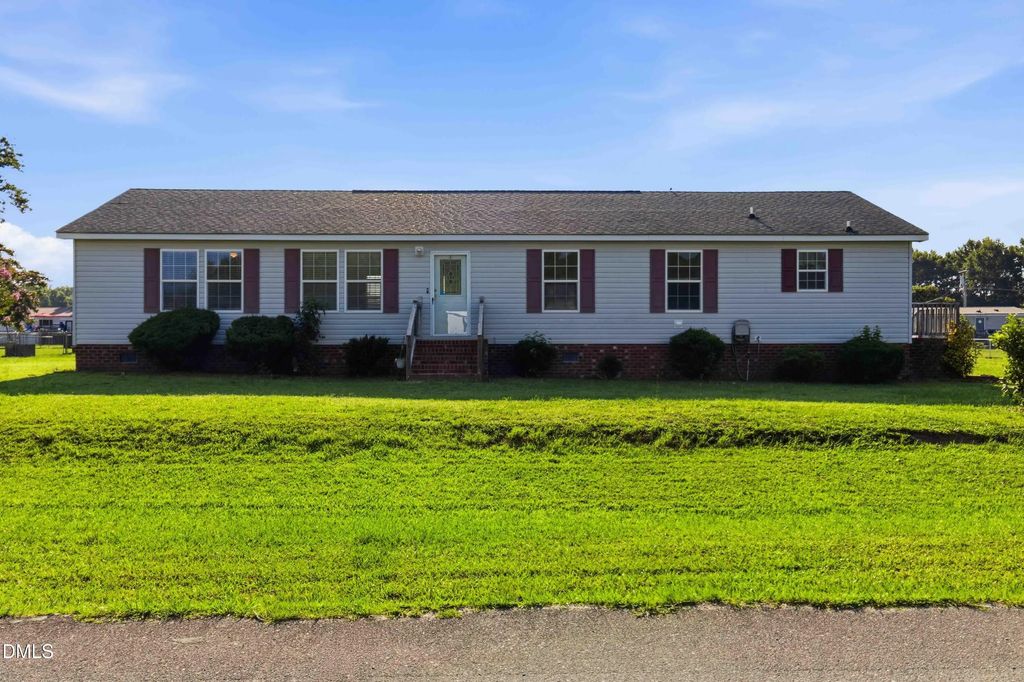 614 Autumn Winds Drive, Goldsboro