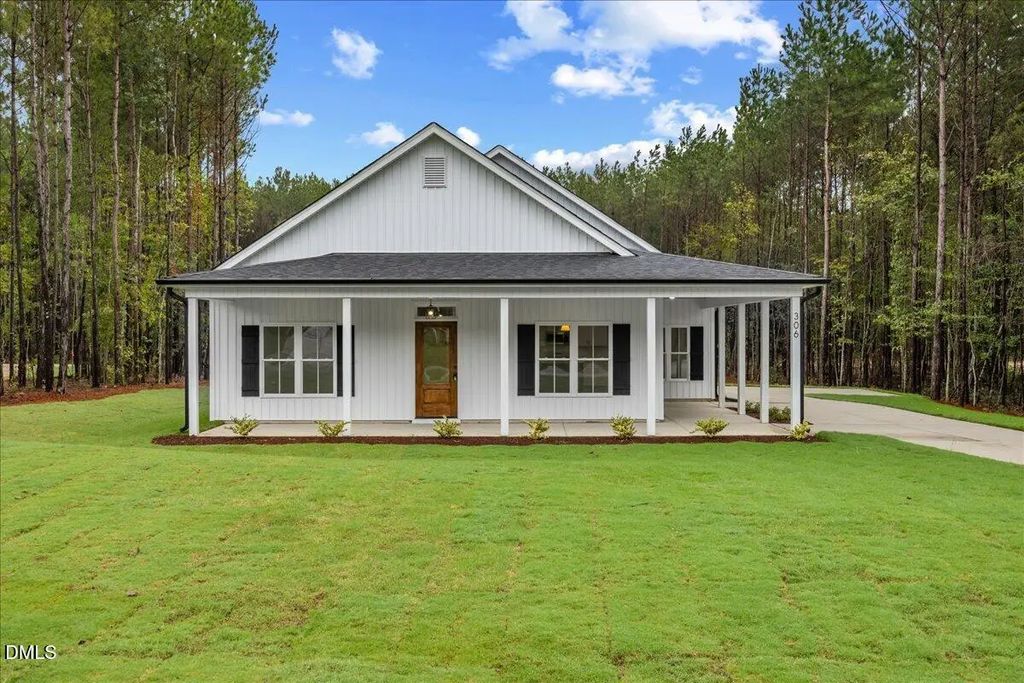 306 Green Pines Estates Drive, Kenly