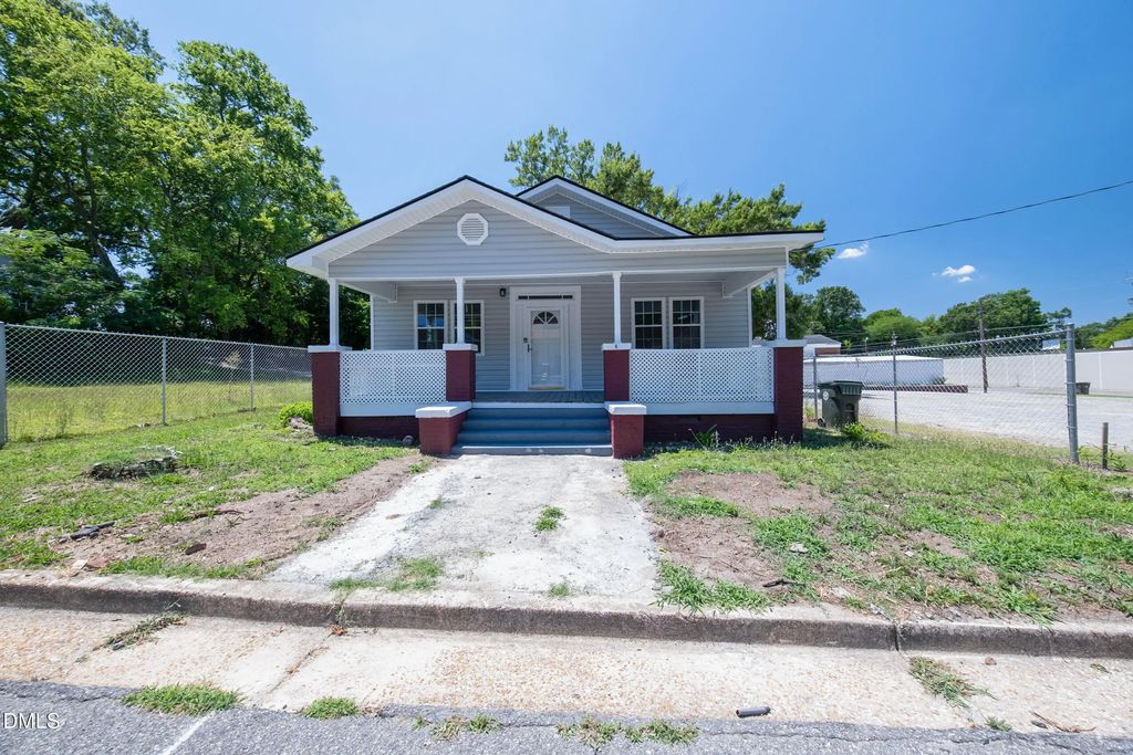 602 Simmons Street, Goldsboro