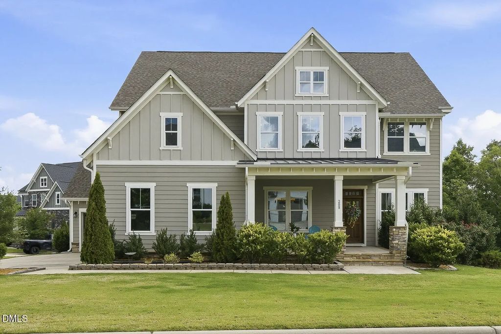 208 Silent Cove Lane, Holly Springs
