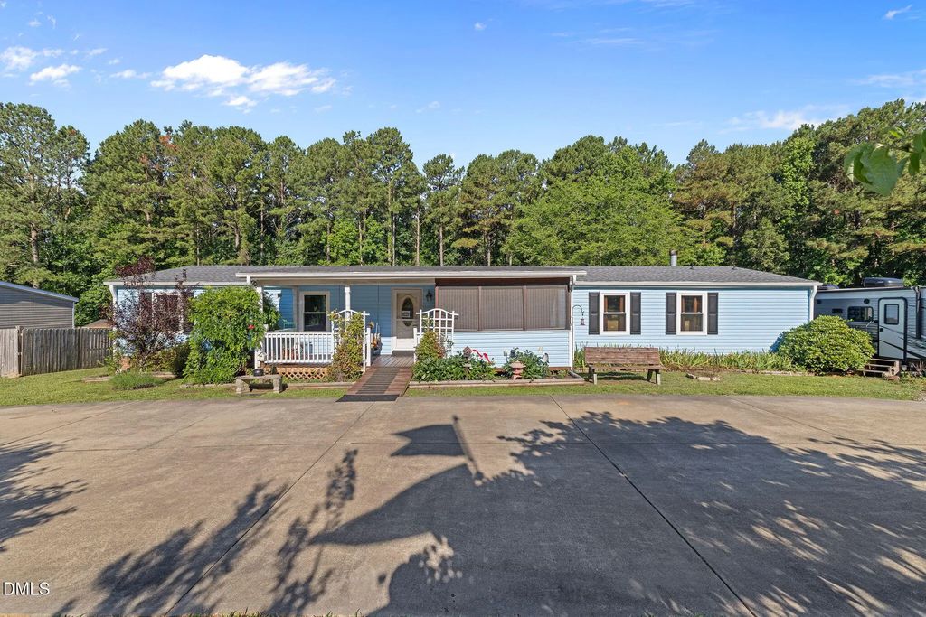 200 Sunray Drive, Clayton