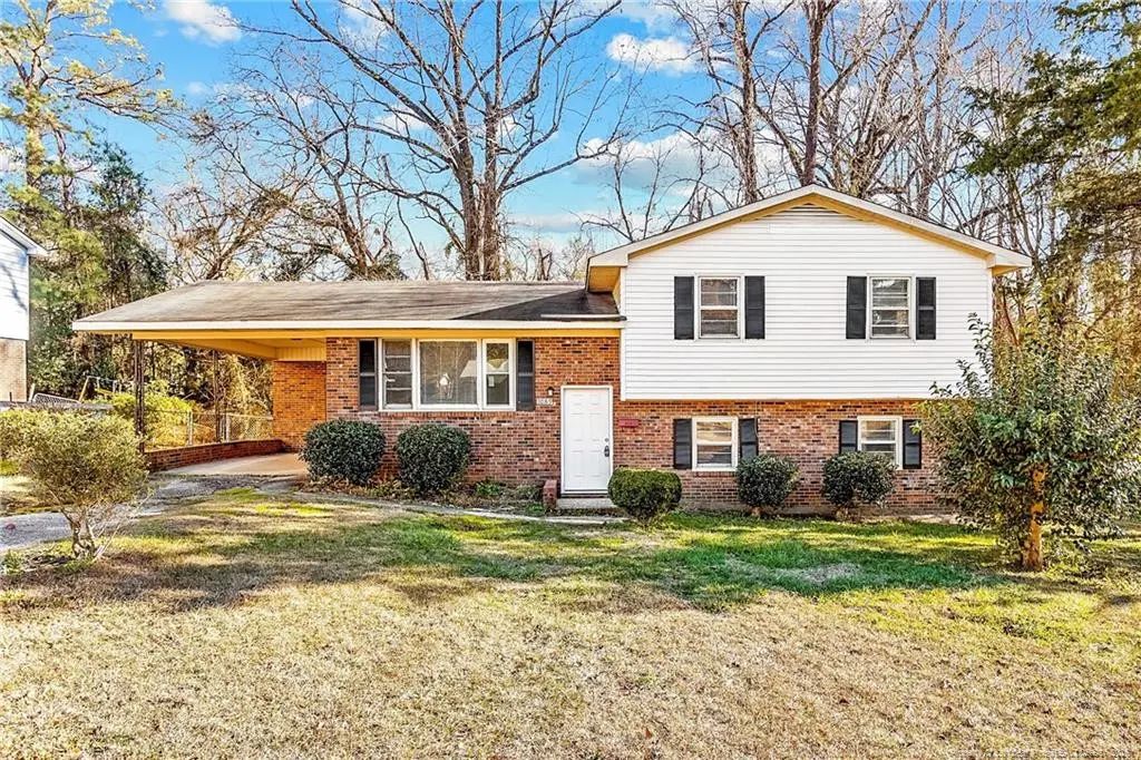 1089 Essex Place, Fayetteville