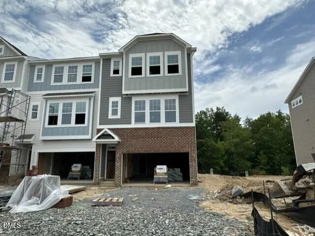 2277 Bay Minette Station, Apex