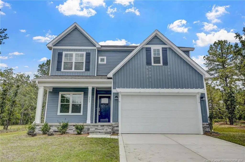 252 Travelers Way, Lillington