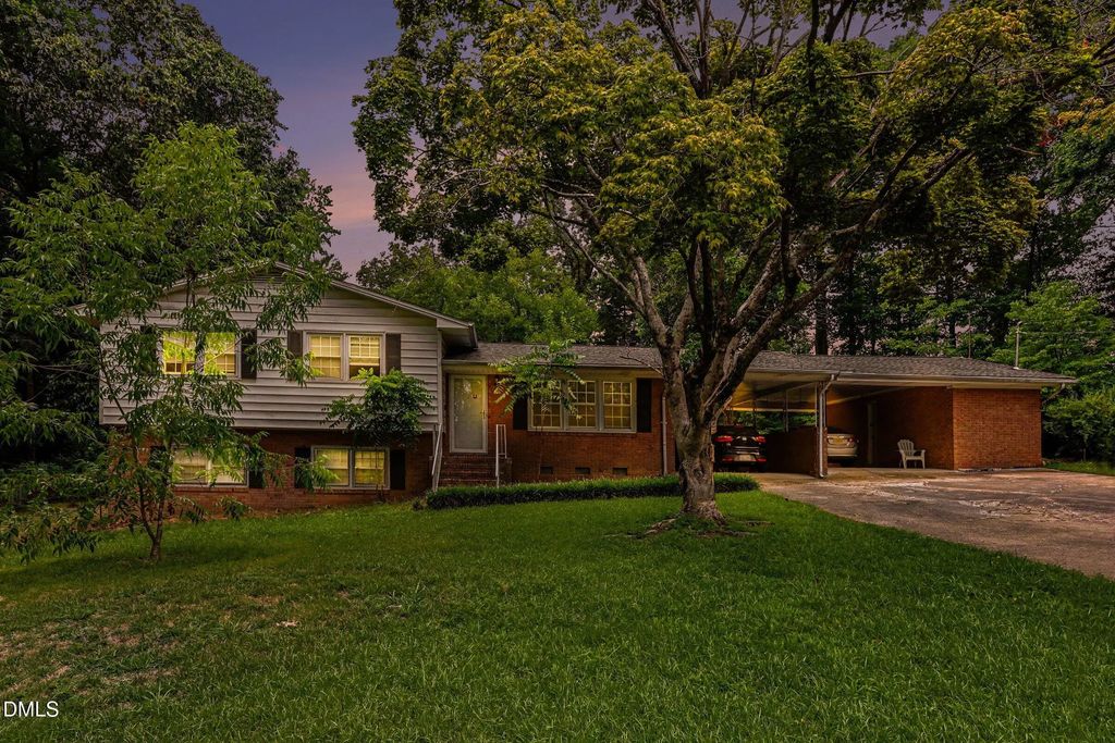 1809 Pinedale Drive, Raleigh
