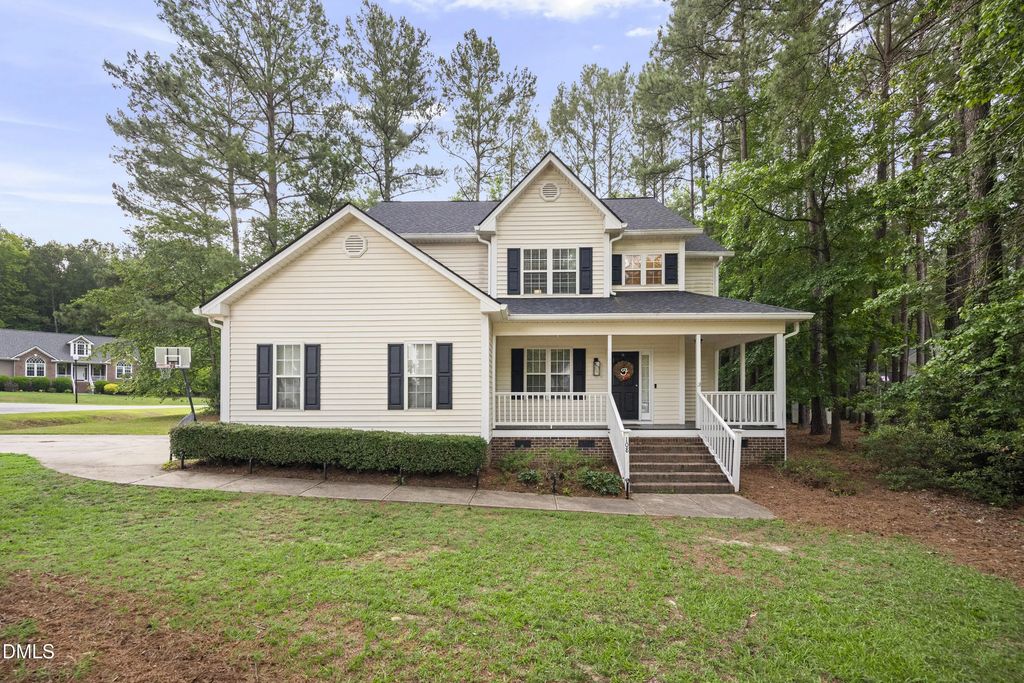 108 Bennett Place, Clayton