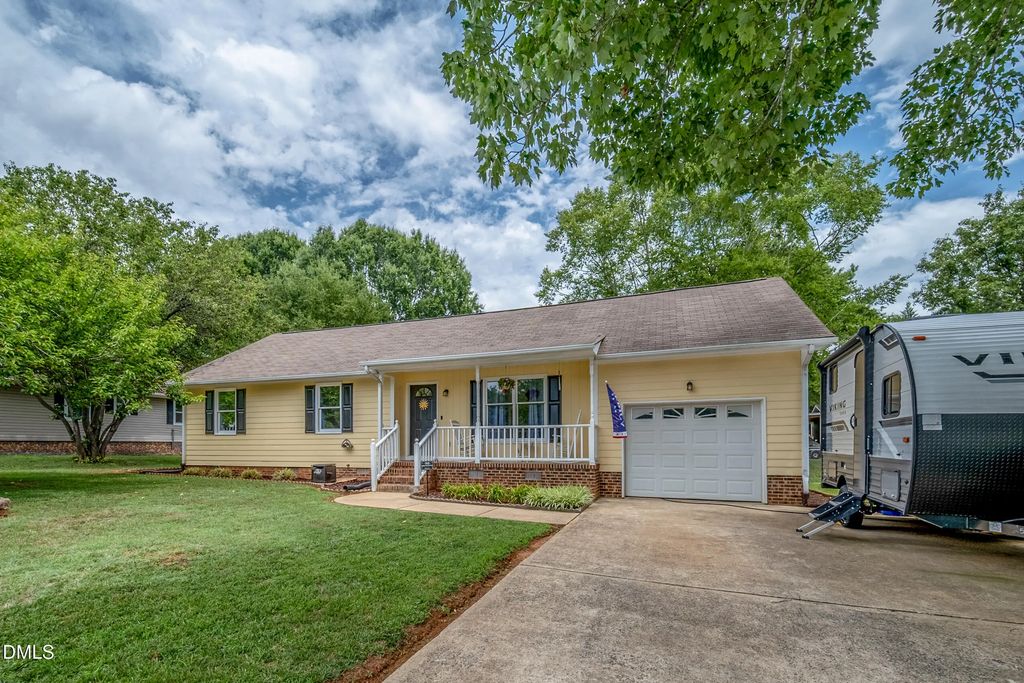 114 N Overland Drive, Mebane