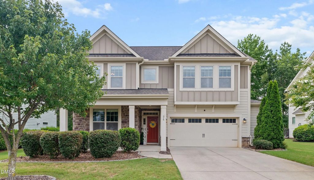 94 Wilders Woods Grove Lane, Clayton