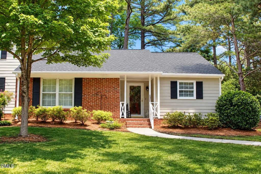 212 Wetherburn Lane, Raleigh