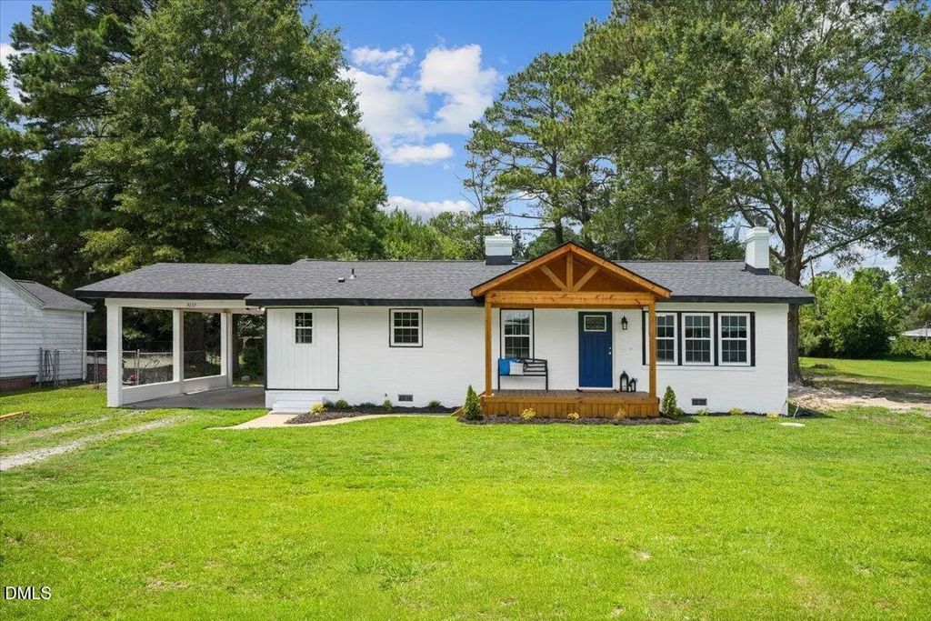 3033 Us Highway 117 N, Goldsboro
