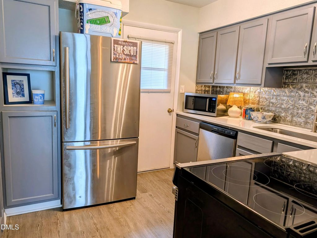 220 Elizabeth Street Apt F3, Chapel Hill